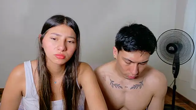 ScarlettAndLucas live cam
