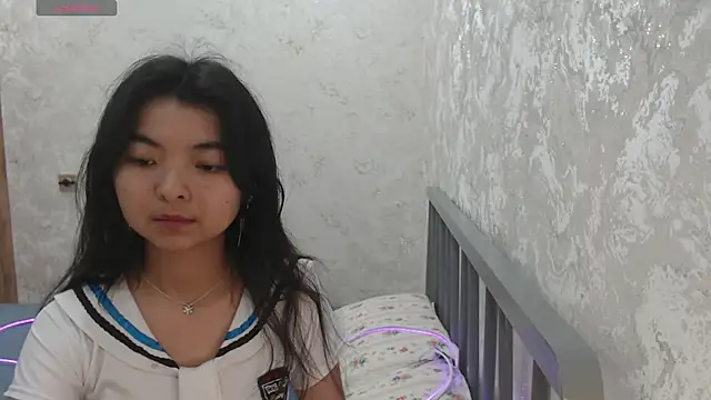 Shy_Kira webcam