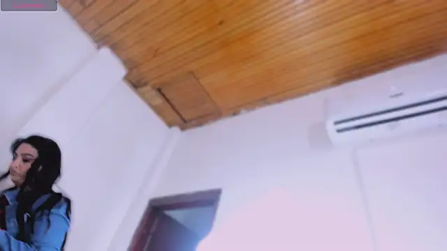 yarasweett_ webcam