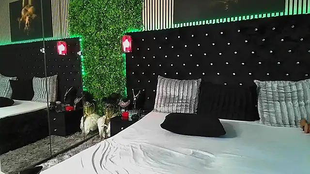 InannaStar webcam