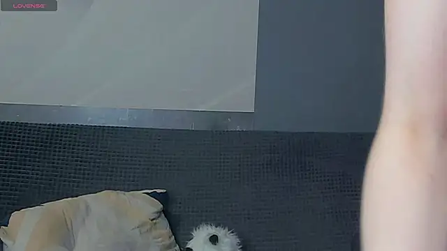 TarynPalek webcam