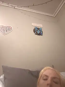 fuckinaroundandfindinout webcam