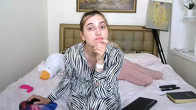 Iren 😅 free nude webcam