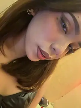 SideChick_Bunny live cam on StripChat
