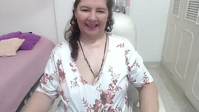 leonela_69 webcam