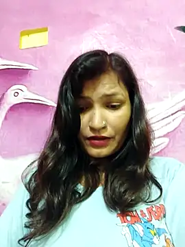 Priyaa_1433 webcam