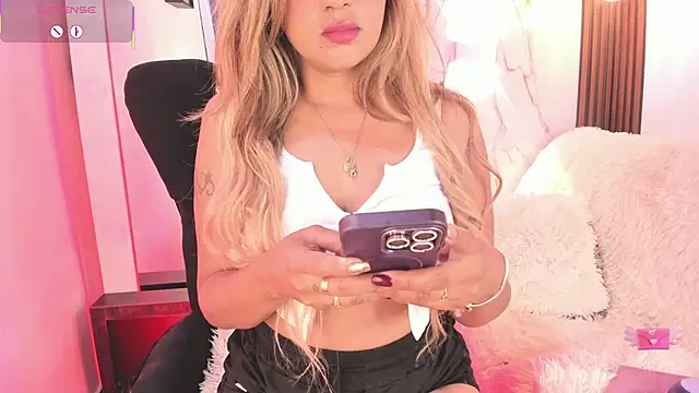 Agatha210 webcam