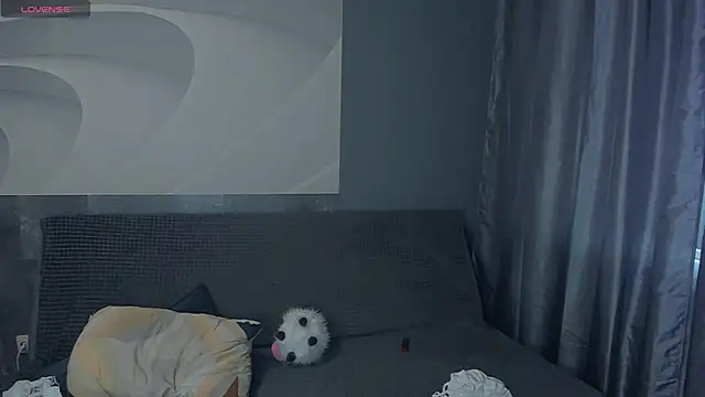 TarynPalek webcam