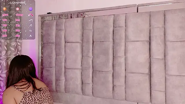 Ayla_Han webcam