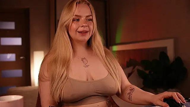 LisaLove3 webcam
