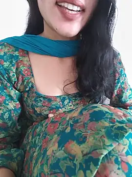 zoya_baby_ webcam