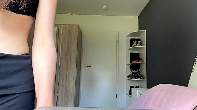 SpanishRooter webcam