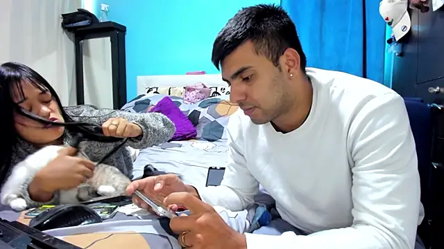lazyandsniffer28 - LazyandSniffer28's free webcam - UK Sex Cams