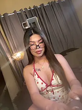 Nyxie_luxx webcam