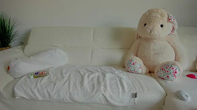 bellahot77 webcam