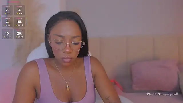 aprilebony_ webcam