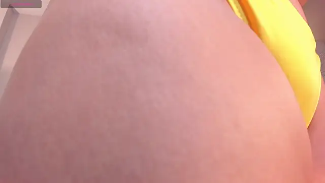 AmbarJames_ webcam