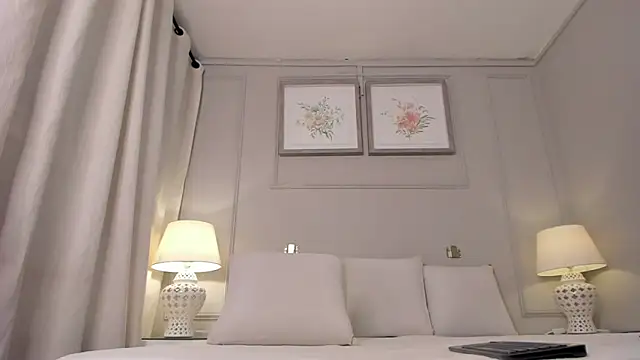 allisonpariss webcam