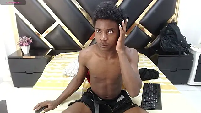 NoahJhonson69 webcam