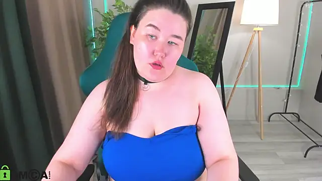 Miss_Triss webcam