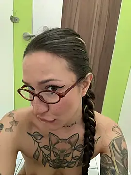 SaintSquirt 🐺 nude chat