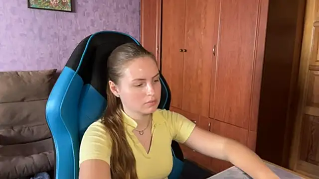 SilkSinner_ webcam