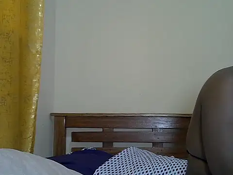 PrittyAnna webcam