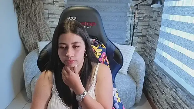 kaylavg webcam