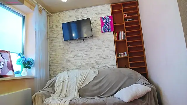 AliciaBow webcam