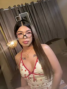 Nyxie_luxx live sex cam