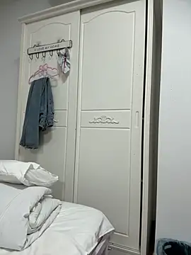 ruanruan05 webcam