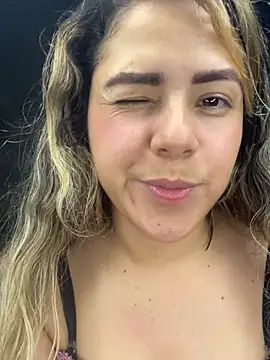 sofi_and_curlers669 webcam