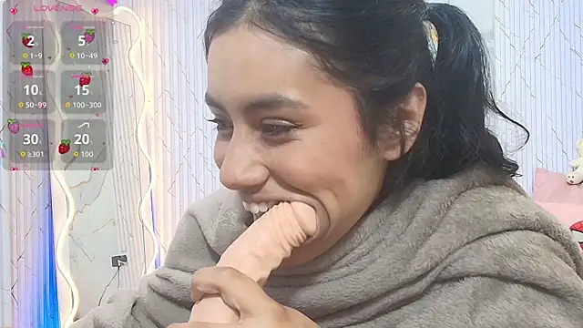 PEACHY_TAY webcam