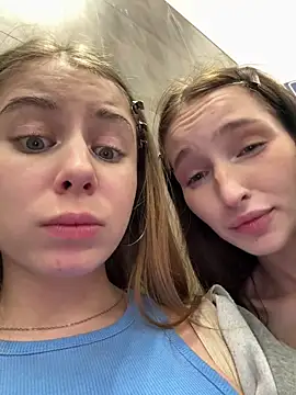 -missbehaving-'s live cam