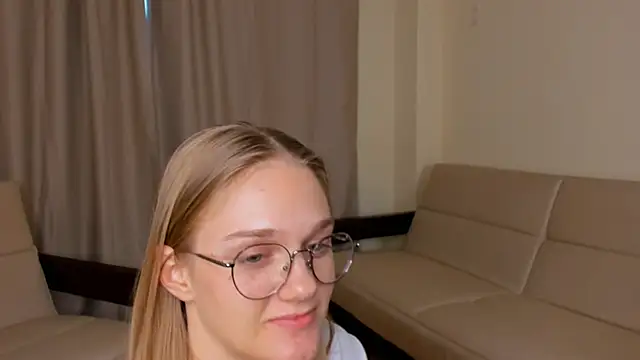 FemMantis webcam