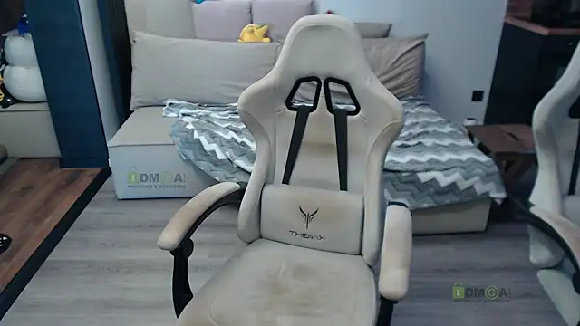 Sunny-Girl1 webcam