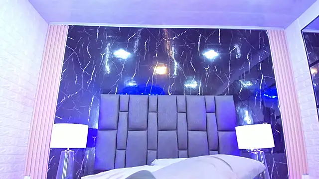 BustyGlow webcam