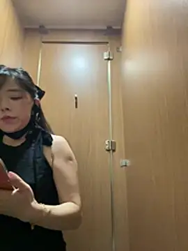 xiao-mo520 (F milf) - #asian #big-ass #black-hair #cam2cam #chinese #dirty-talk #hd #interactive-toys #lovense #medium #milfs #mobile #orgasm #outdoor #sexting #small-audience