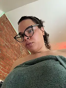 naomikandra webcam
