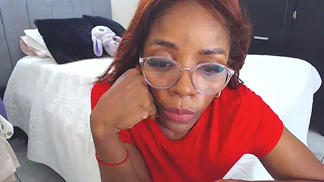 Keyra_Dainty webcam