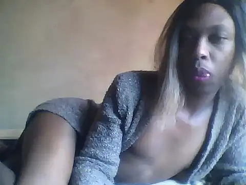 Blackhornybitc webcam