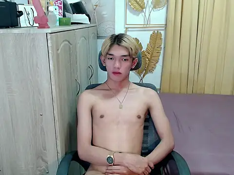 urasian_john18 webcam