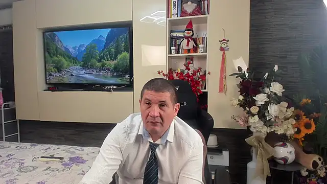 SpartacusDaddy48 webcam