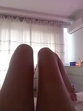 LauraDelightX webcam