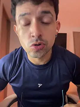 TroyeSavage webcam