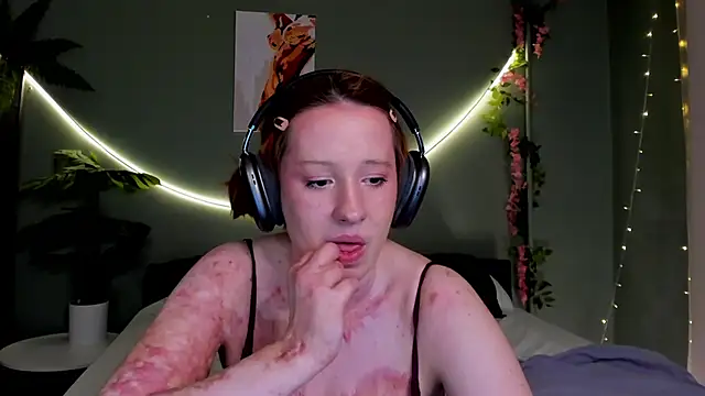 Maya_foxy webcam