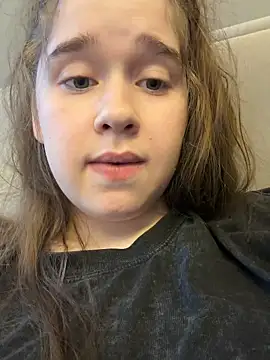 HornyGirlH webcam