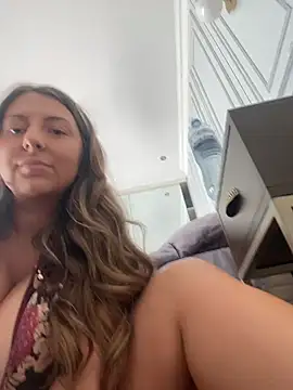 curvyflawless webcam