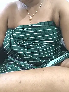 MaaliiiPonuTamil webcam