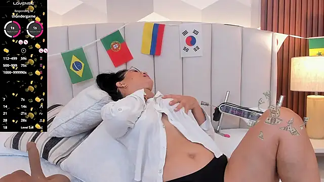 Mommy_Naughty webcam